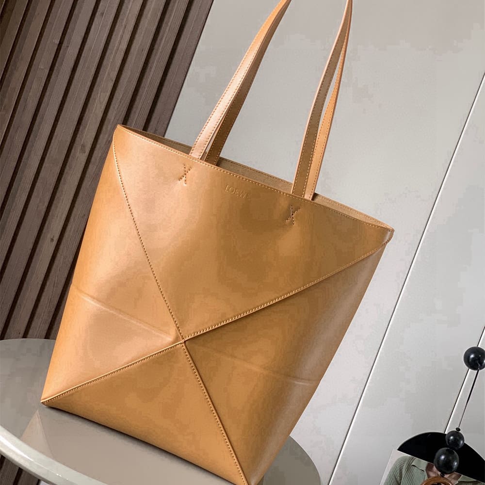 L0ew* Medium Puzzle Fold tote in shiny calfskin(HIGH-END GRADE)