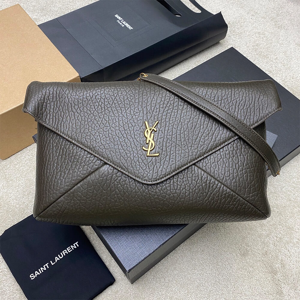 Y51 CASSANDRE XXL envelope pouch on chain in lambskin