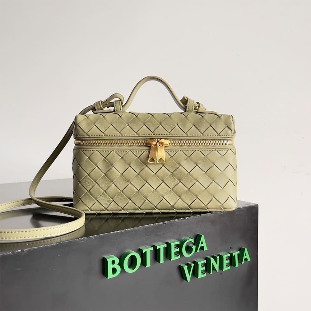 B0tt*ga Ven*ta Bang Bang Vanity Case(high-end grade)
