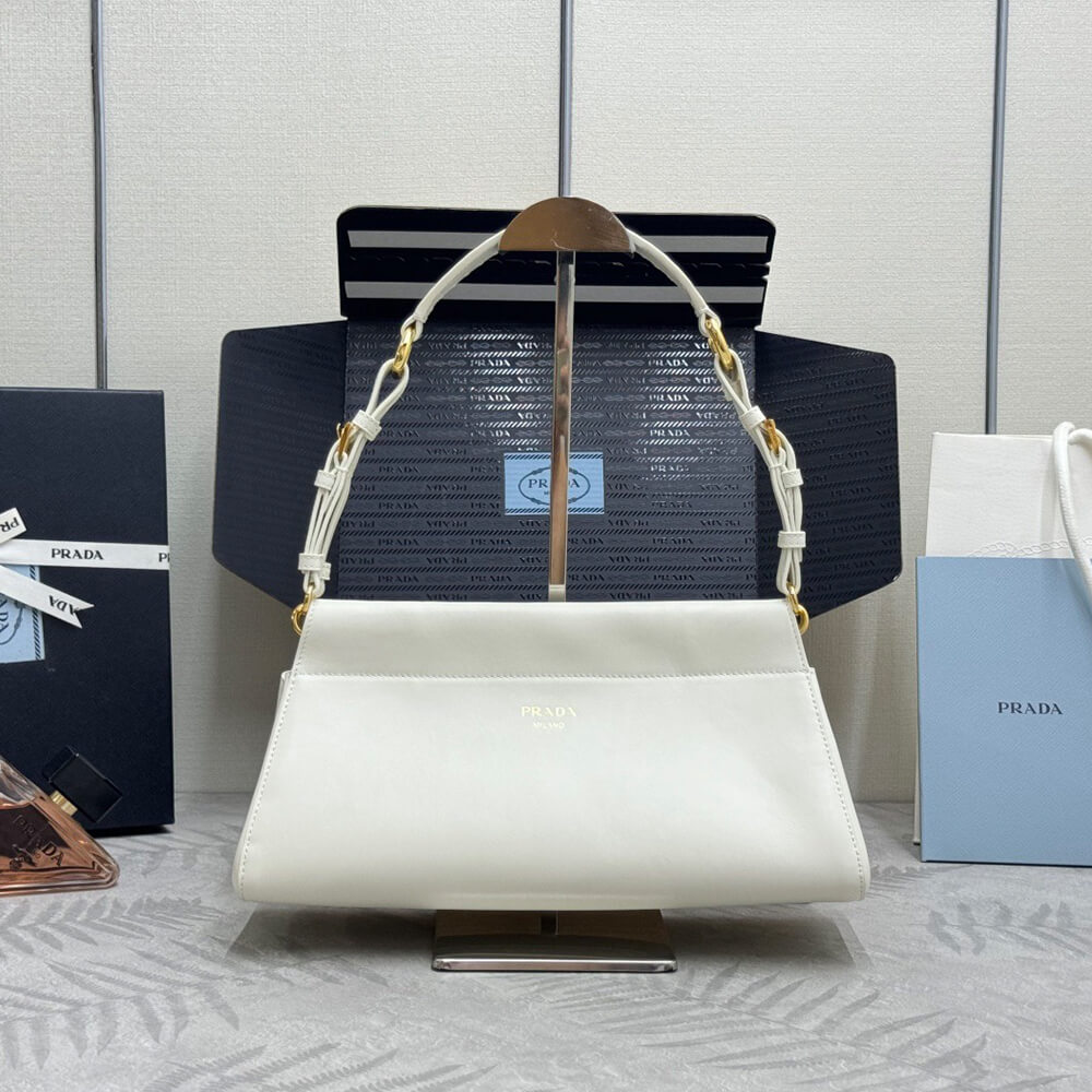 Pra*a Enchaine medium leather bag(HIGH-END GRADE)