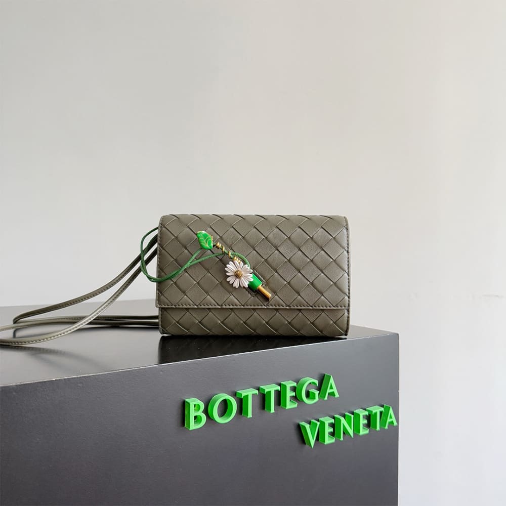 Bottege Ven*ta Andiamo Pouch on Strap(HIGH-END GRADE)