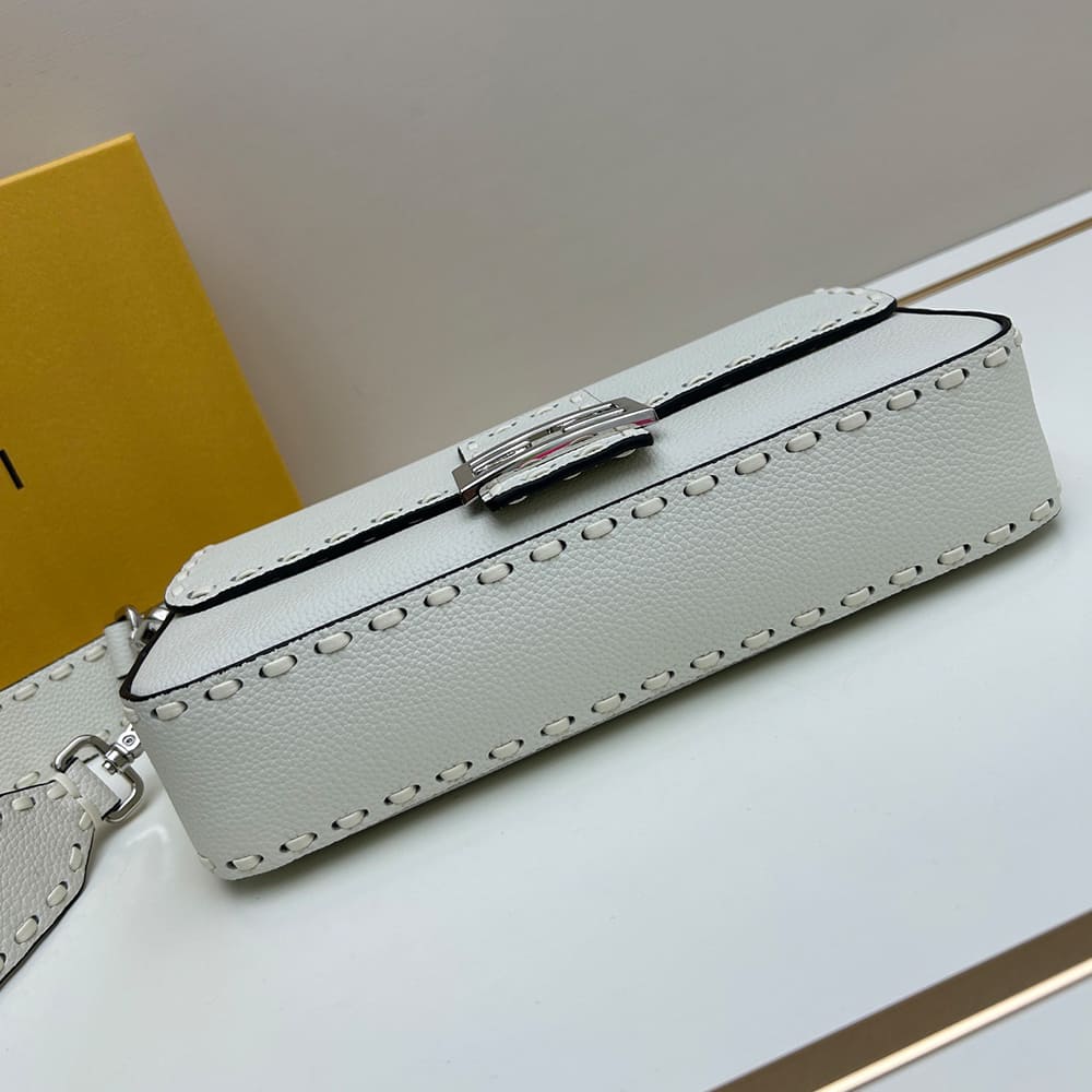 F**di Baguette